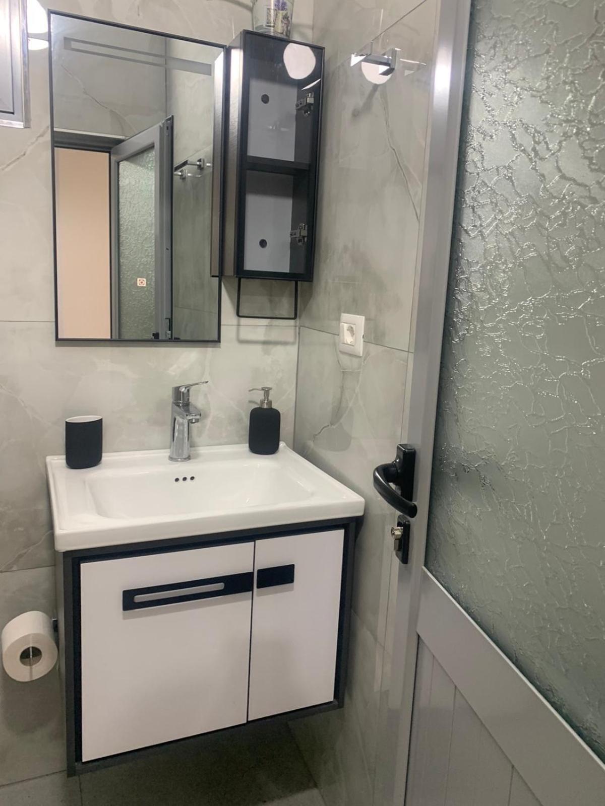 Qeparo View Rooms Luaran gambar