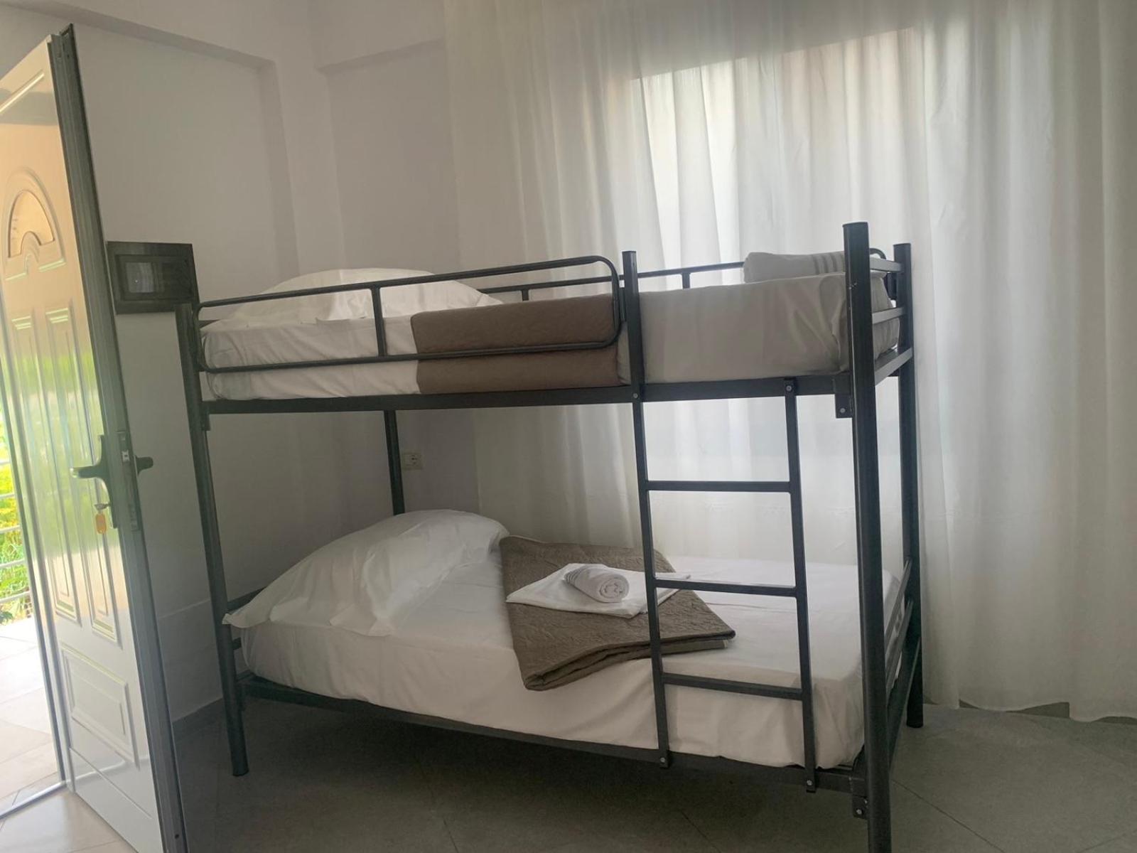 Qeparo View Rooms Luaran gambar